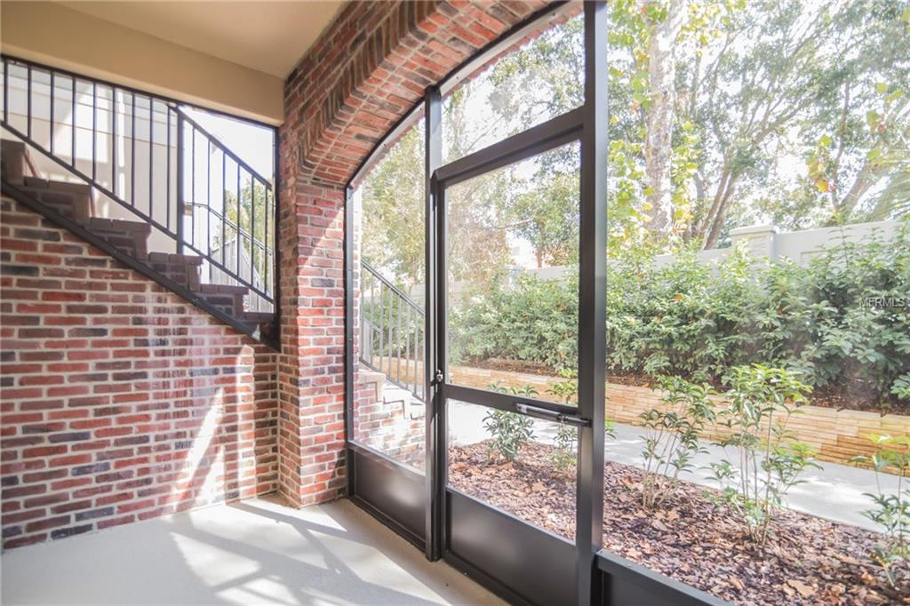 207 QUEEN PALM COURT, ALTAMONTE SPRINGS, Florida 32701, 3 Bedrooms Bedrooms, 3 Rooms Rooms,3 BathroomsBathrooms,Residential,For sale,QUEEN PALM,O5544500