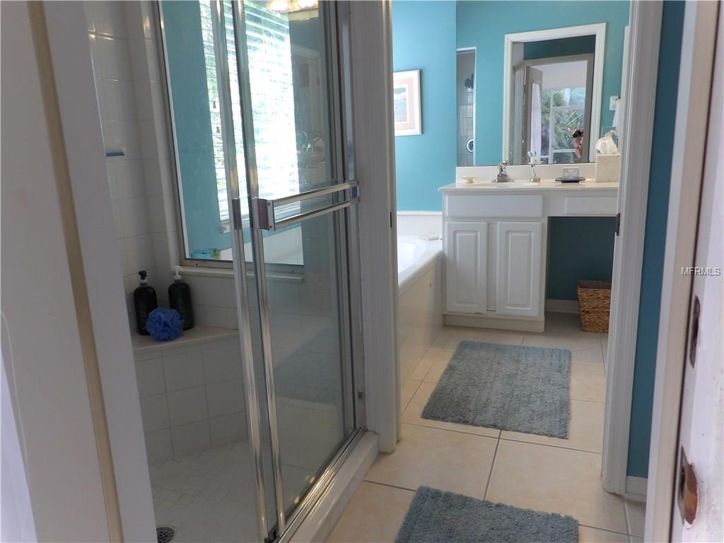 8410 IDLEWOOD COURT, LAKEWOOD RANCH, Florida 34202, 3 Bedrooms Bedrooms, 7 Rooms Rooms,2 BathroomsBathrooms,Residential,For sale,IDLEWOOD,A4204211