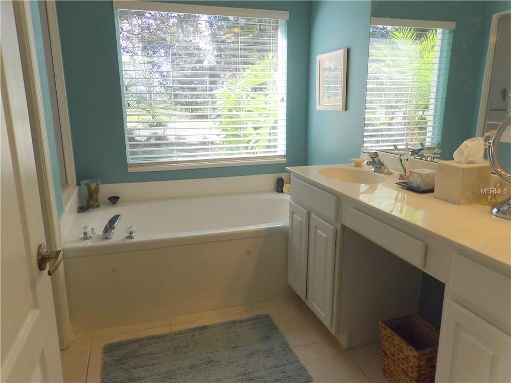 8410 IDLEWOOD COURT, LAKEWOOD RANCH, Florida 34202, 3 Bedrooms Bedrooms, 7 Rooms Rooms,2 BathroomsBathrooms,Residential,For sale,IDLEWOOD,A4204211