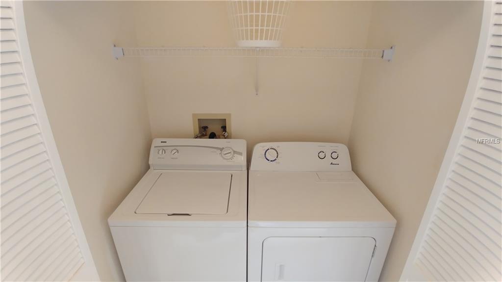 5014 LAGUNA BAY CIRCLE, KISSIMMEE, Florida 34746, 3 Bedrooms Bedrooms, 3 Rooms Rooms,2 BathroomsBathrooms,Residential,For sale,LAGUNA BAY,O5553365