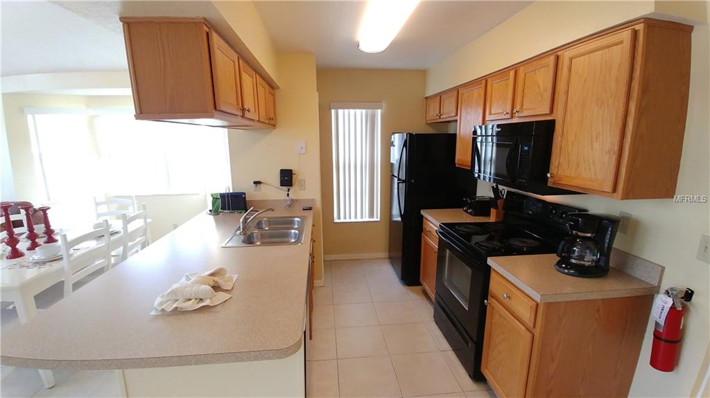 5014 LAGUNA BAY CIRCLE, KISSIMMEE, Florida 34746, 3 Bedrooms Bedrooms, 3 Rooms Rooms,2 BathroomsBathrooms,Residential,For sale,LAGUNA BAY,O5553365