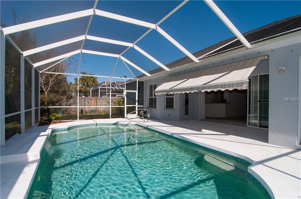 7330 38TH COURT E, SARASOTA, Florida 34243, 3 Bedrooms Bedrooms, 8 Rooms Rooms,2 BathroomsBathrooms,Residential,For sale,38TH,A4207671