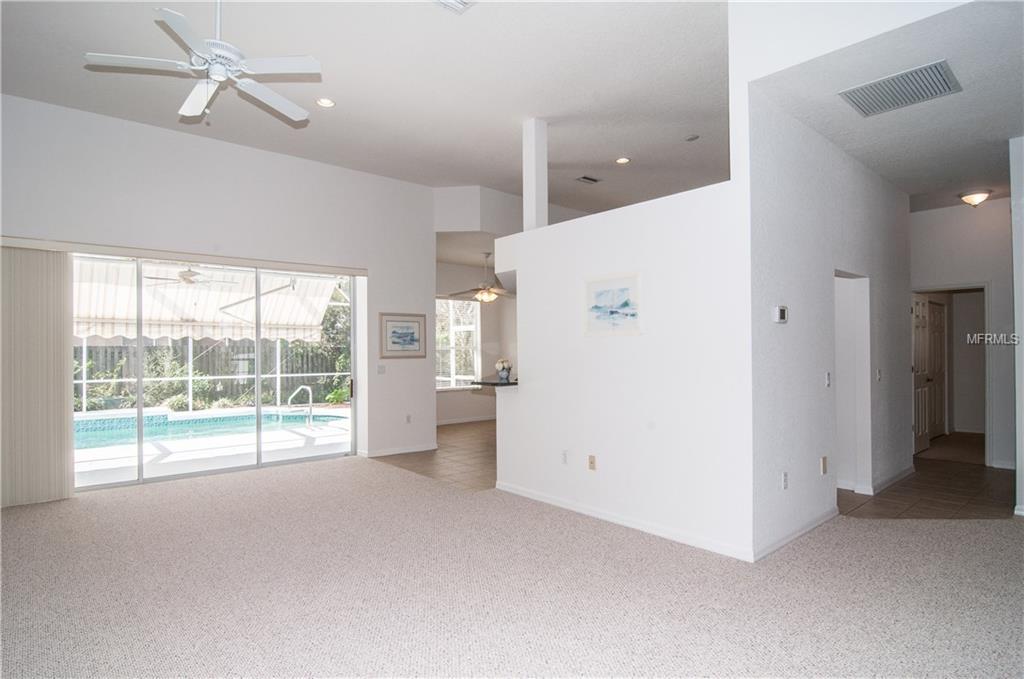 7330 38TH COURT E, SARASOTA, Florida 34243, 3 Bedrooms Bedrooms, 8 Rooms Rooms,2 BathroomsBathrooms,Residential,For sale,38TH,A4207671