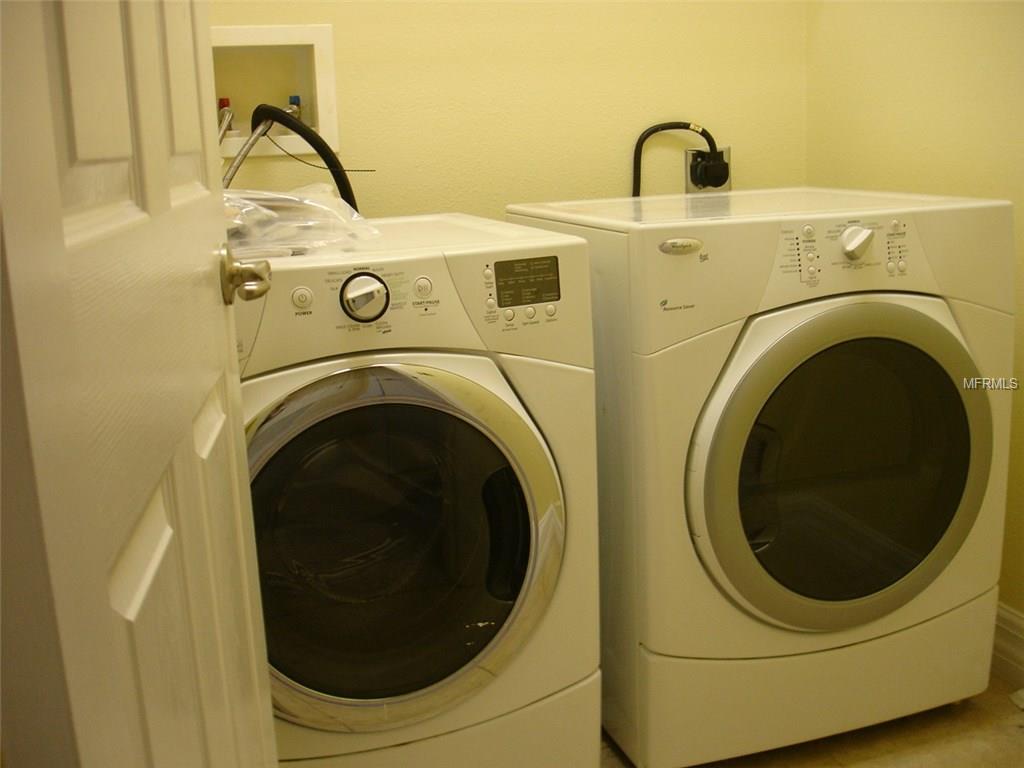 577 CASCADING CREEK LANE, WINTER GARDEN, Florida 34787, 4 Bedrooms Bedrooms, 8 Rooms Rooms,2 BathroomsBathrooms,Residential,For sale,CASCADING CREEK,O5560784