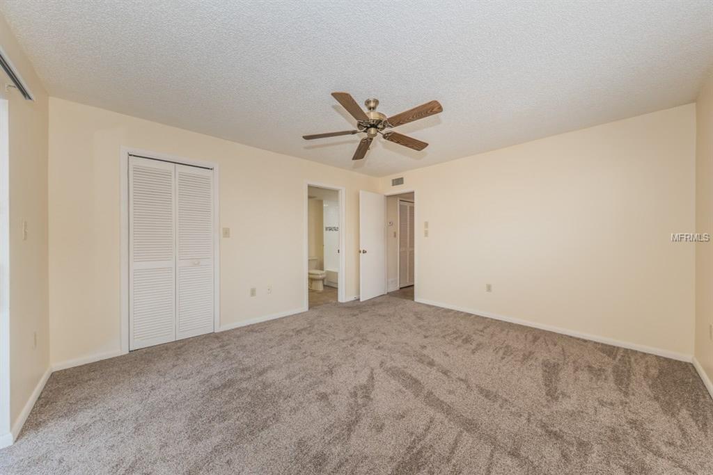 1203 HAMMOCK PINE BOULEVARD, CLEARWATER, Florida 33761, 1 Bedroom Bedrooms, 3 Rooms Rooms,1 BathroomBathrooms,Residential,For sale,HAMMOCK PINE,U7847507