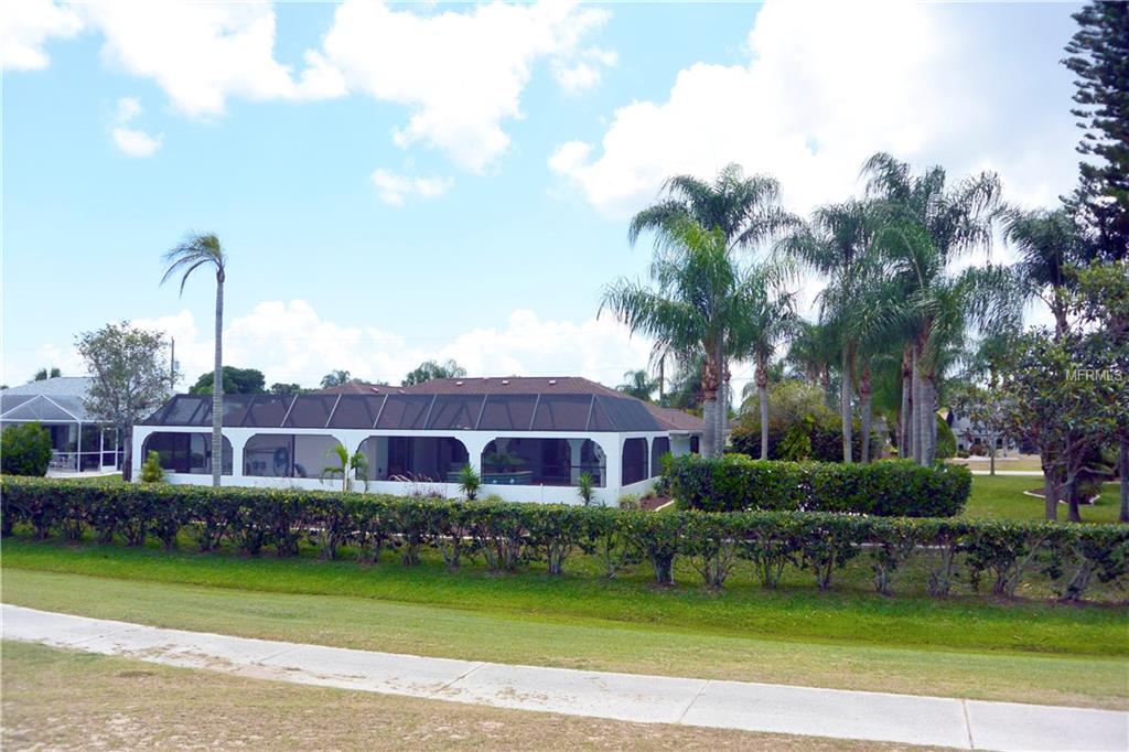 12 BUNKER LANE, ROTONDA WEST, Florida 33947, 3 Bedrooms Bedrooms, 9 Rooms Rooms,2 BathroomsBathrooms,Residential,For sale,BUNKER,D5918385