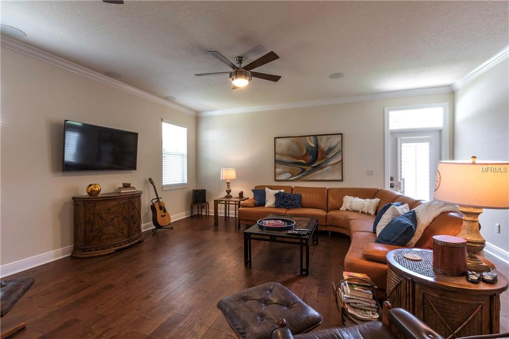 916 OAK STONE DRIVE, TAMPA, Florida 33613, 3 Bedrooms Bedrooms, 11 Rooms Rooms,2 BathroomsBathrooms,Residential,For sale,OAK STONE,T2903551