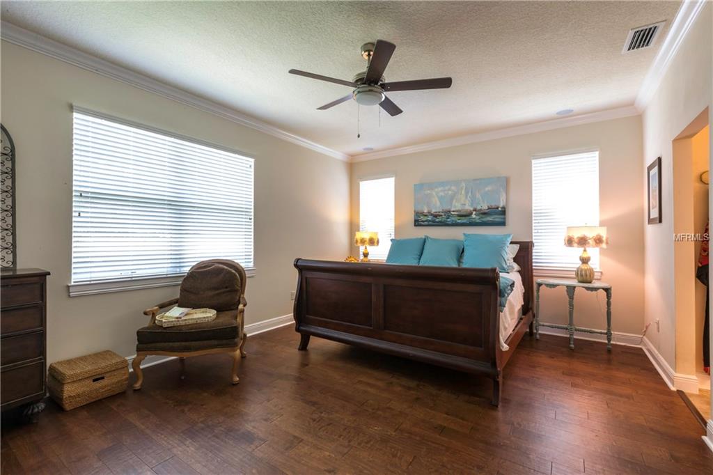 916 OAK STONE DRIVE, TAMPA, Florida 33613, 3 Bedrooms Bedrooms, 11 Rooms Rooms,2 BathroomsBathrooms,Residential,For sale,OAK STONE,T2903551