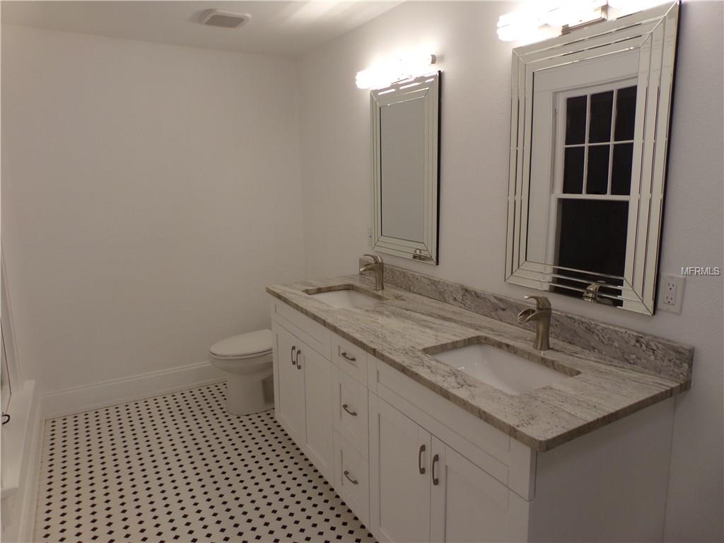 5611 BAYSHORE BOULEVARD, TAMPA, Florida 33611, 3 Bedrooms Bedrooms, 7 Rooms Rooms,2 BathroomsBathrooms,Residential,For sale,BAYSHORE,T2908091