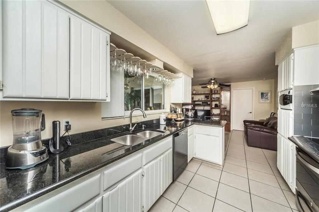 304 CRESTWOOD LANE, LARGO, Florida 33770, 4 Bedrooms Bedrooms, 6 Rooms Rooms,2 BathroomsBathrooms,Residential,For sale,CRESTWOOD,U7840163