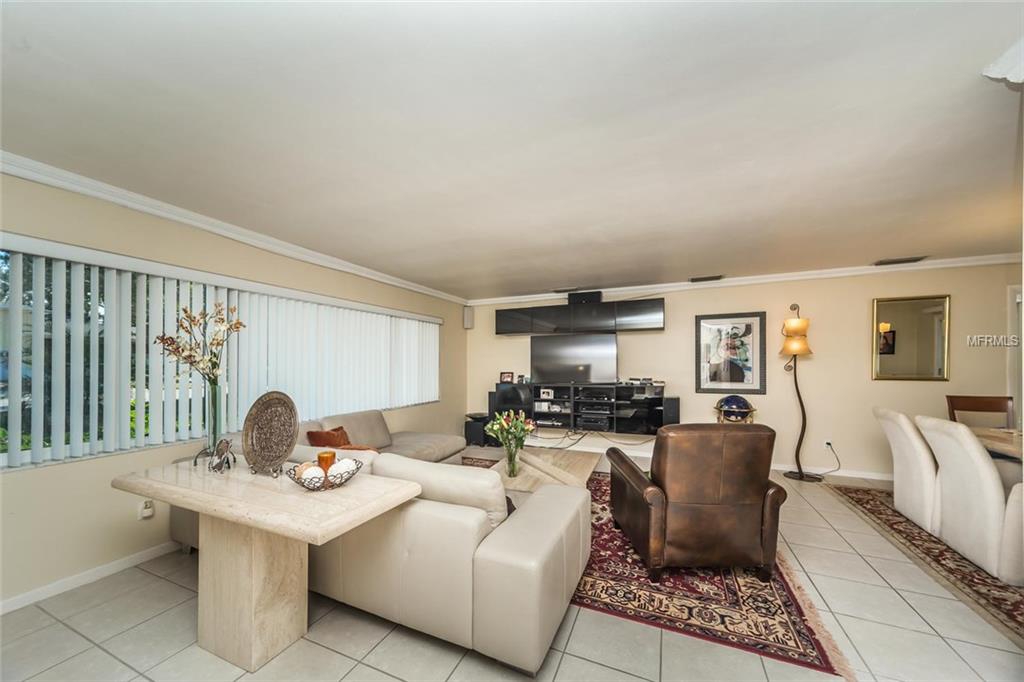 304 CRESTWOOD LANE, LARGO, Florida 33770, 4 Bedrooms Bedrooms, 6 Rooms Rooms,2 BathroomsBathrooms,Residential,For sale,CRESTWOOD,U7840163