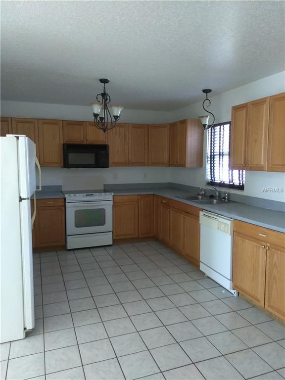 1325 17TH STREET, SAINT CLOUD, Florida 34769, 3 Bedrooms Bedrooms, 6 Rooms Rooms,2 BathroomsBathrooms,Residential,For sale,17TH,S4856401