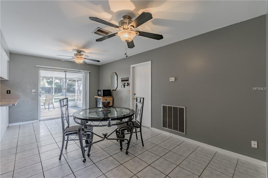 7708 W POCAHONTAS AVENUE, TAMPA, Florida 33615, 4 Bedrooms Bedrooms, 7 Rooms Rooms,2 BathroomsBathrooms,Residential,For sale,POCAHONTAS,U7846672