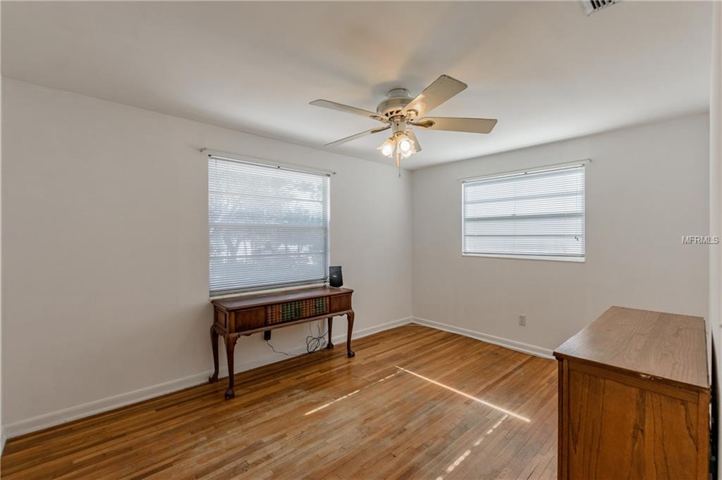 7708 W POCAHONTAS AVENUE, TAMPA, Florida 33615, 4 Bedrooms Bedrooms, 7 Rooms Rooms,2 BathroomsBathrooms,Residential,For sale,POCAHONTAS,U7846672