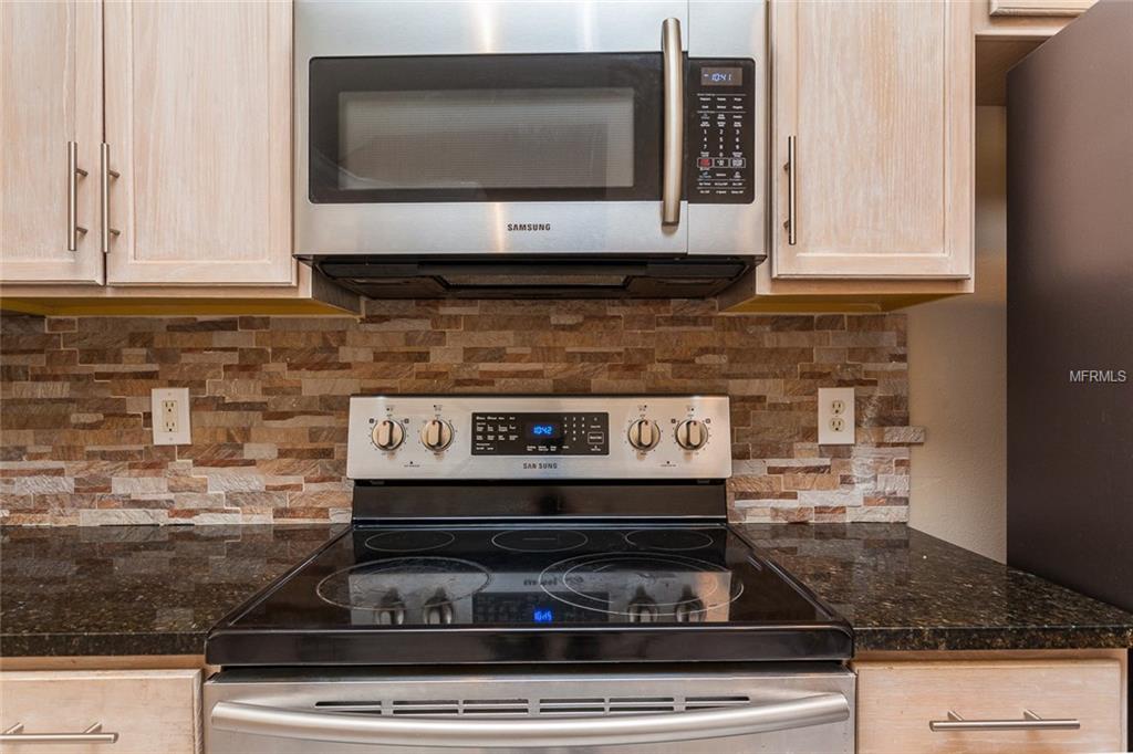 13229 GREENPOINTE DRIVE, ORLANDO, Florida 32824, 3 Bedrooms Bedrooms, 5 Rooms Rooms,2 BathroomsBathrooms,Residential,For sale,GREENPOINTE,O5561108