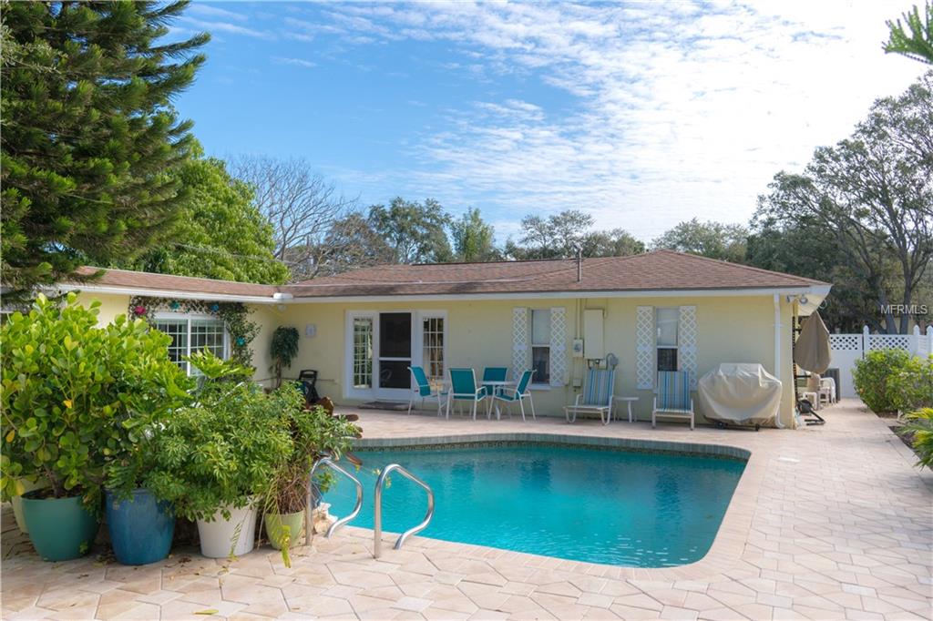2338 LINWOOD DRIVE, SARASOTA, Florida 34232, 3 Bedrooms Bedrooms, 5 Rooms Rooms,2 BathroomsBathrooms,Residential,For sale,LINWOOD,A4209837