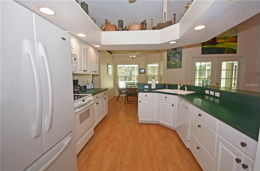 1635 BAYSHORE DRIVE, ENGLEWOOD, Florida 34223, 3 Bedrooms Bedrooms, 6 Rooms Rooms,2 BathroomsBathrooms,Residential,For sale,BAYSHORE,D5918396