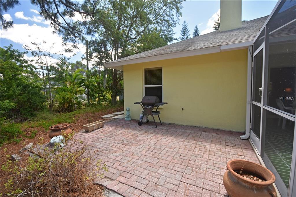 1635 BAYSHORE DRIVE, ENGLEWOOD, Florida 34223, 3 Bedrooms Bedrooms, 6 Rooms Rooms,2 BathroomsBathrooms,Residential,For sale,BAYSHORE,D5918396