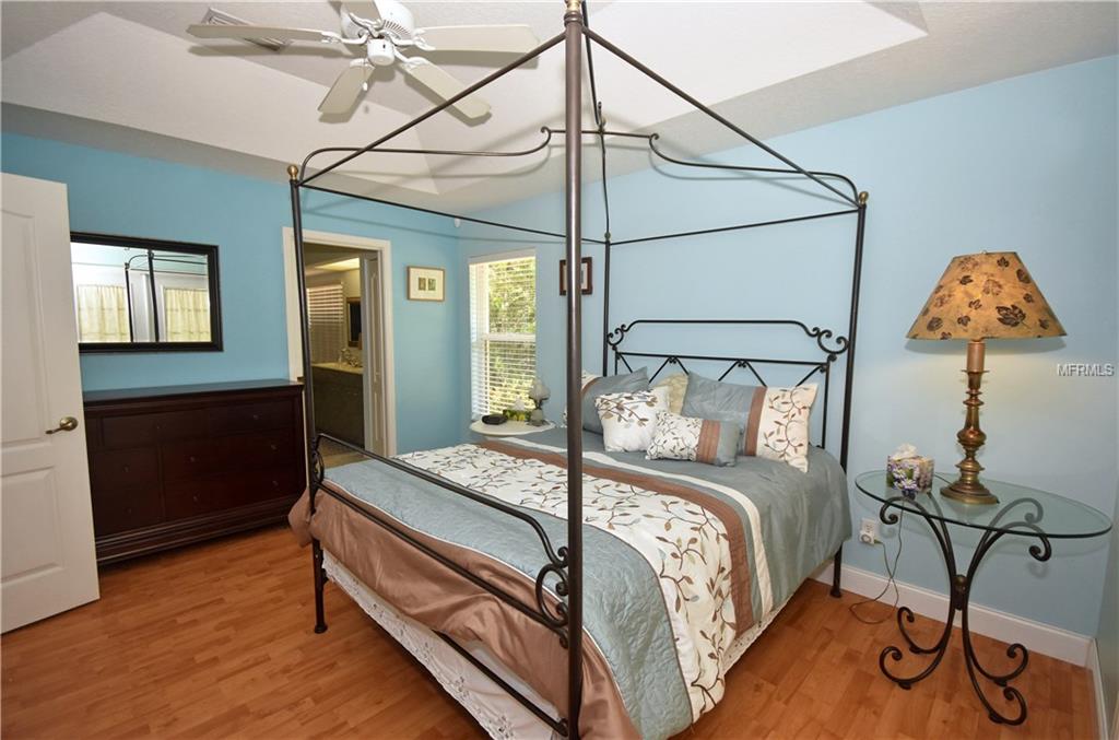 1635 BAYSHORE DRIVE, ENGLEWOOD, Florida 34223, 3 Bedrooms Bedrooms, 6 Rooms Rooms,2 BathroomsBathrooms,Residential,For sale,BAYSHORE,D5918396