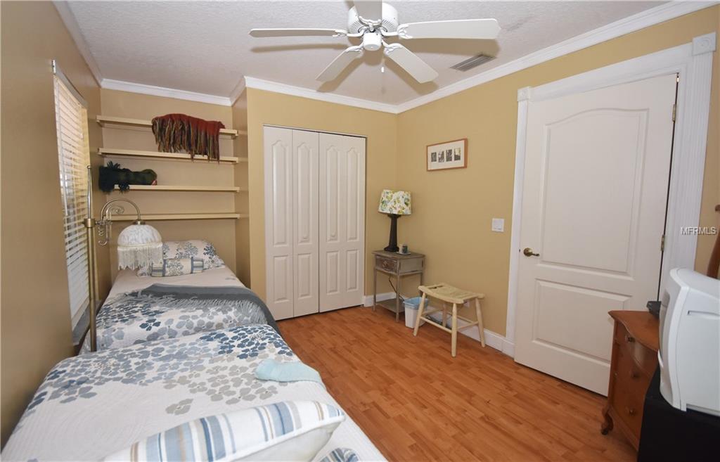 1635 BAYSHORE DRIVE, ENGLEWOOD, Florida 34223, 3 Bedrooms Bedrooms, 6 Rooms Rooms,2 BathroomsBathrooms,Residential,For sale,BAYSHORE,D5918396