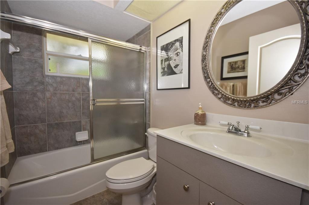 1635 BAYSHORE DRIVE, ENGLEWOOD, Florida 34223, 3 Bedrooms Bedrooms, 6 Rooms Rooms,2 BathroomsBathrooms,Residential,For sale,BAYSHORE,D5918396