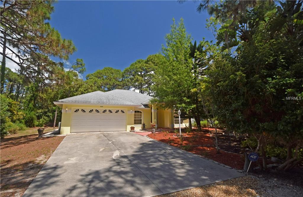 1635 BAYSHORE DRIVE, ENGLEWOOD, Florida 34223, 3 Bedrooms Bedrooms, 6 Rooms Rooms,2 BathroomsBathrooms,Residential,For sale,BAYSHORE,D5918396