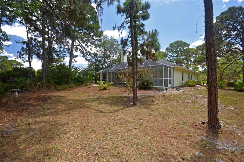 1635 BAYSHORE DRIVE, ENGLEWOOD, Florida 34223, 3 Bedrooms Bedrooms, 6 Rooms Rooms,2 BathroomsBathrooms,Residential,For sale,BAYSHORE,D5918396