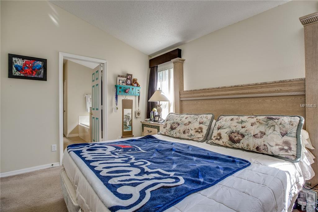 16103 BLOSSOM HILL LOOP, CLERMONT, Florida 34714, 5 Bedrooms Bedrooms, 10 Rooms Rooms,4 BathroomsBathrooms,Residential,For sale,BLOSSOM HILL,G4847078