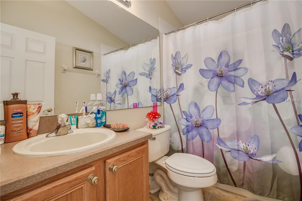 16103 BLOSSOM HILL LOOP, CLERMONT, Florida 34714, 5 Bedrooms Bedrooms, 10 Rooms Rooms,4 BathroomsBathrooms,Residential,For sale,BLOSSOM HILL,G4847078