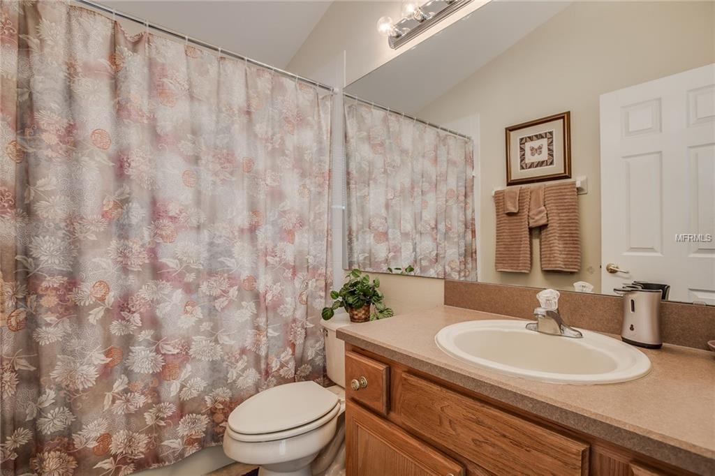 16103 BLOSSOM HILL LOOP, CLERMONT, Florida 34714, 5 Bedrooms Bedrooms, 10 Rooms Rooms,4 BathroomsBathrooms,Residential,For sale,BLOSSOM HILL,G4847078