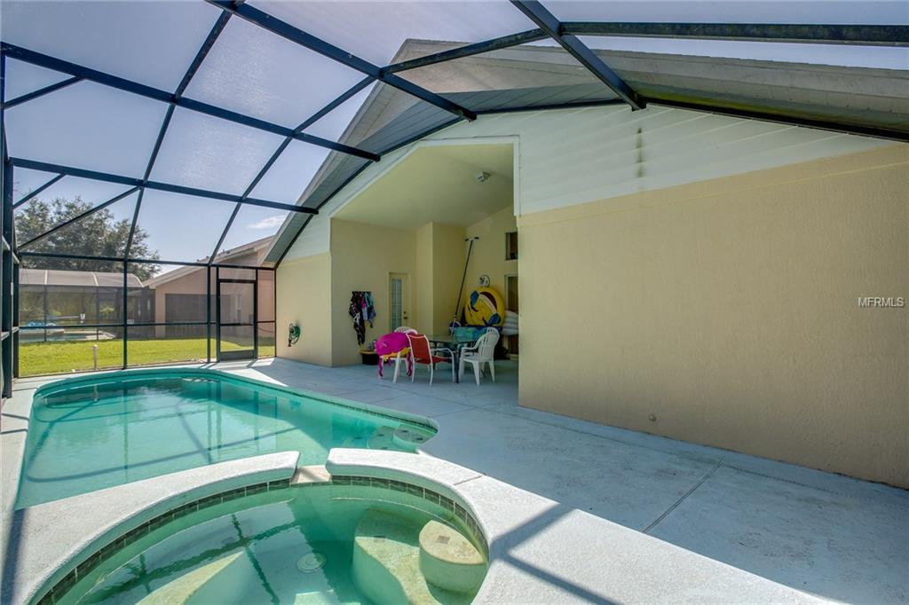 16103 BLOSSOM HILL LOOP, CLERMONT, Florida 34714, 5 Bedrooms Bedrooms, 10 Rooms Rooms,4 BathroomsBathrooms,Residential,For sale,BLOSSOM HILL,G4847078