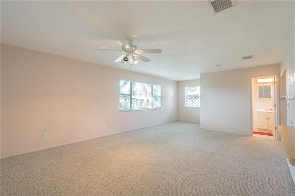 7040 44TH STREET N, PINELLAS PARK, Florida 33781, 2 Bedrooms Bedrooms, 5 Rooms Rooms,2 BathroomsBathrooms,Residential,For sale,44TH,U7834760