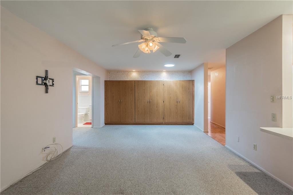 7040 44TH STREET N, PINELLAS PARK, Florida 33781, 2 Bedrooms Bedrooms, 5 Rooms Rooms,2 BathroomsBathrooms,Residential,For sale,44TH,U7834760