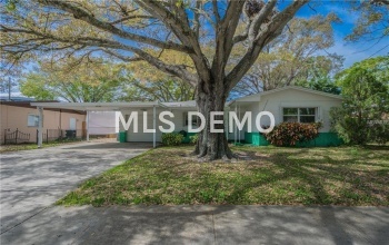 7040 44TH STREET N, PINELLAS PARK, Florida 33781, 2 Bedrooms Bedrooms, 5 Rooms Rooms,2 BathroomsBathrooms,Residential,For sale,44TH,U7834760