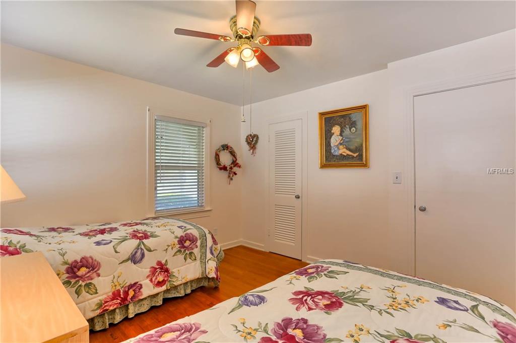 4921 1ST AVENUE N, ST PETERSBURG, Florida 33710, 2 Bedrooms Bedrooms, 3 Rooms Rooms,2 BathroomsBathrooms,Residential,For sale,1ST,U7837080