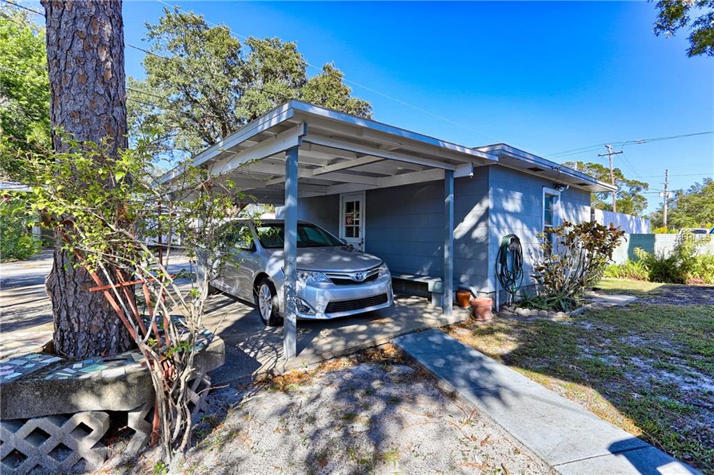 4921 1ST AVENUE N, ST PETERSBURG, Florida 33710, 2 Bedrooms Bedrooms, 3 Rooms Rooms,2 BathroomsBathrooms,Residential,For sale,1ST,U7837080