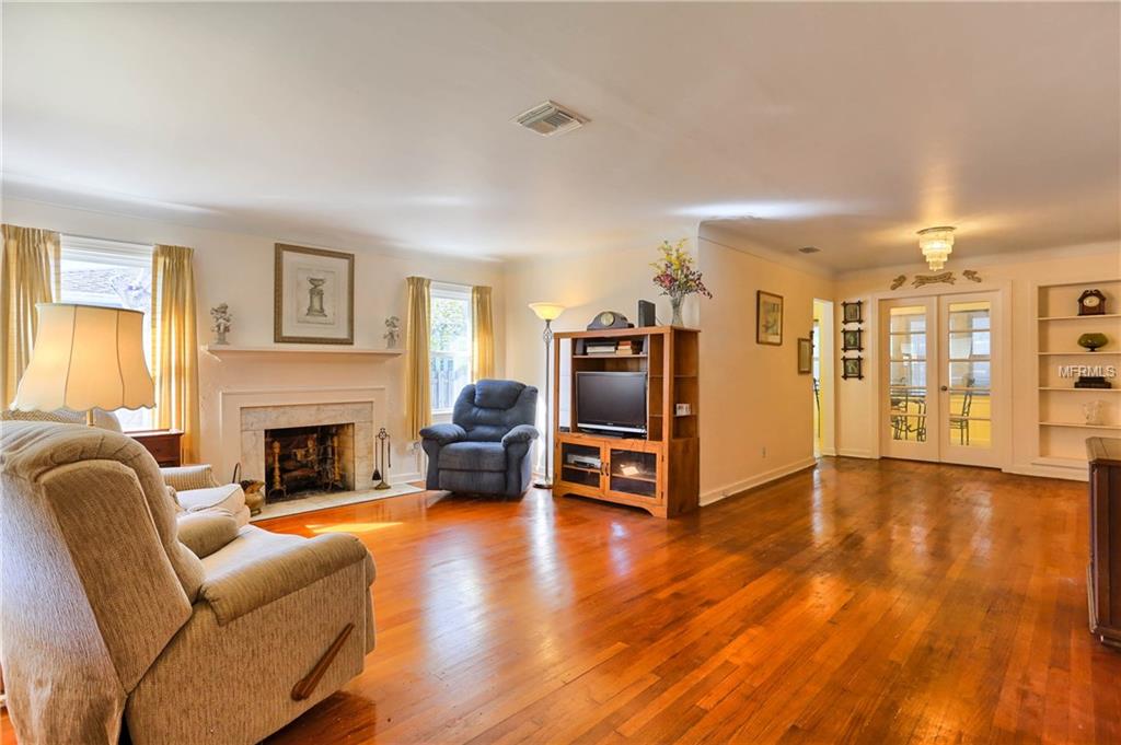 4921 1ST AVENUE N, ST PETERSBURG, Florida 33710, 2 Bedrooms Bedrooms, 3 Rooms Rooms,2 BathroomsBathrooms,Residential,For sale,1ST,U7837080