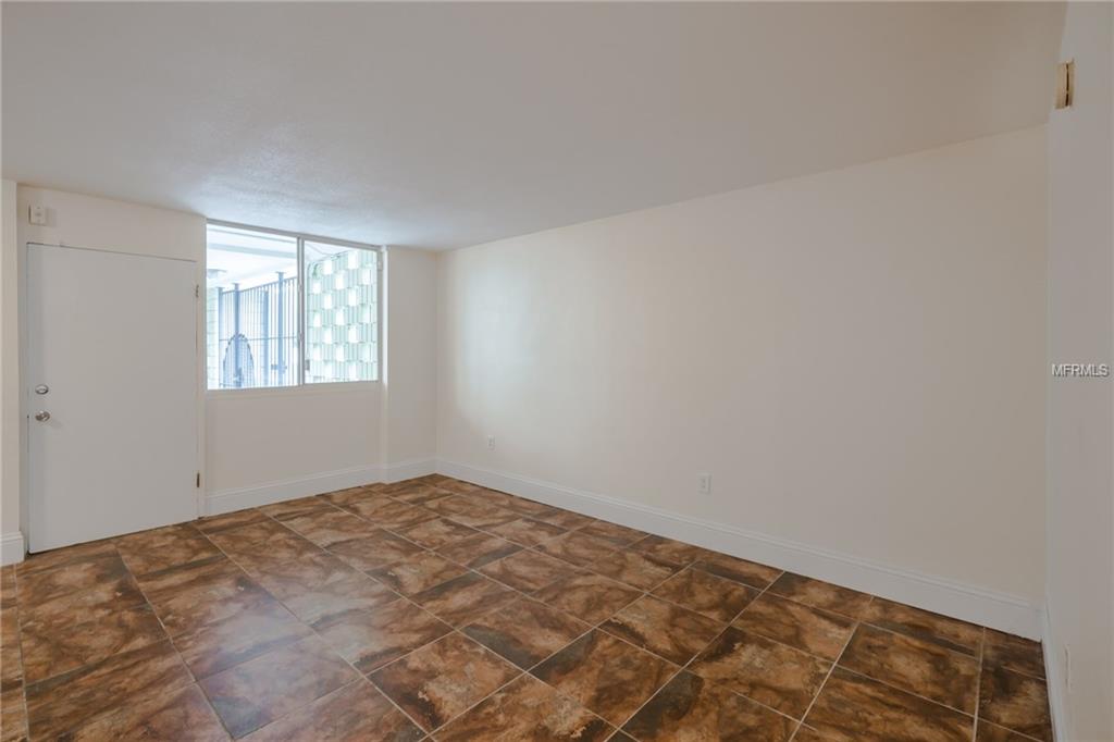 1301 S HOWARD AVENUE, TAMPA, Florida 33606, 1 Bedroom Bedrooms, 3 Rooms Rooms,1 BathroomBathrooms,Residential,For sale,HOWARD,T2920120