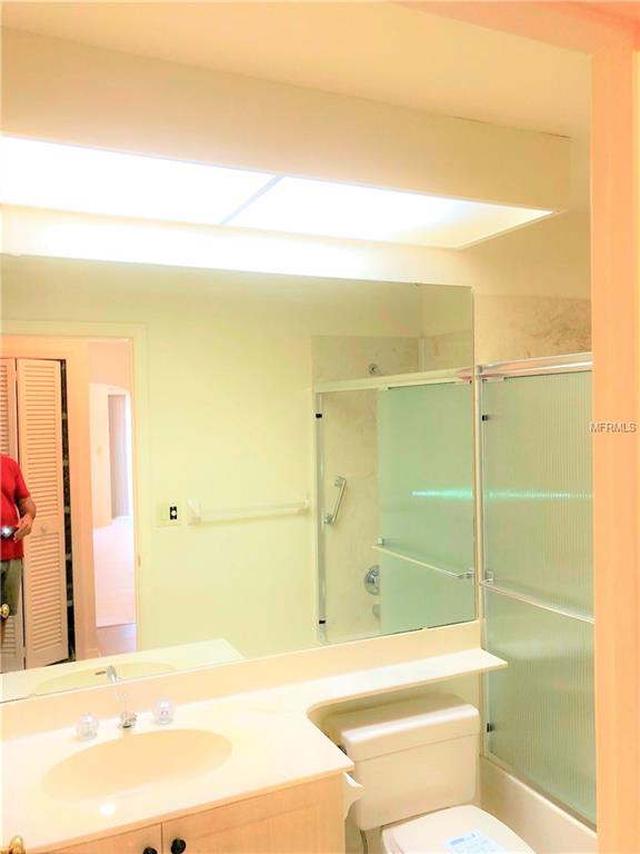 4425 OAKLEY GREENE, SARASOTA, Florida 34235, 2 Bedrooms Bedrooms, 5 Rooms Rooms,2 BathroomsBathrooms,Residential,For sale,OAKLEY GREENE,A4207674