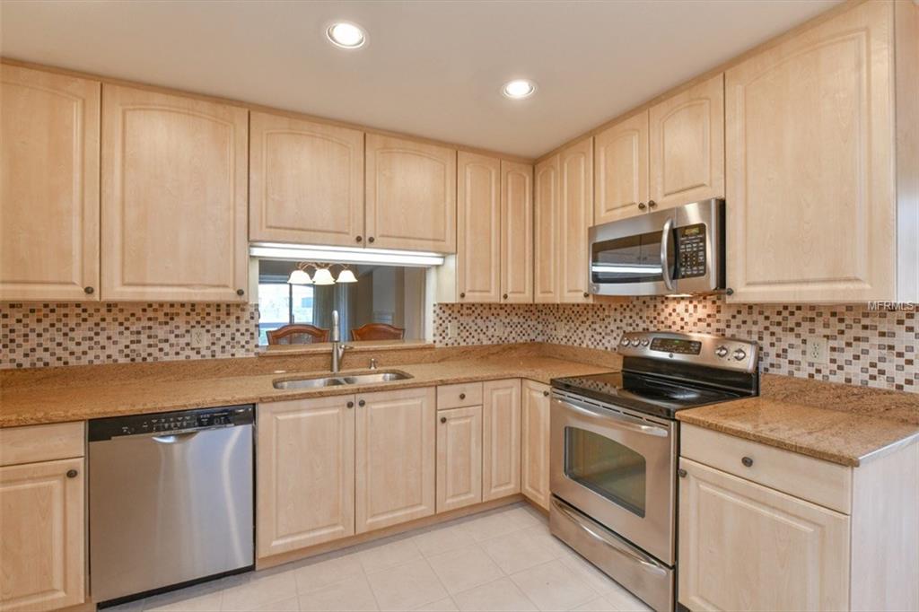 4425 OAKLEY GREENE, SARASOTA, Florida 34235, 2 Bedrooms Bedrooms, 5 Rooms Rooms,2 BathroomsBathrooms,Residential,For sale,OAKLEY GREENE,A4207674