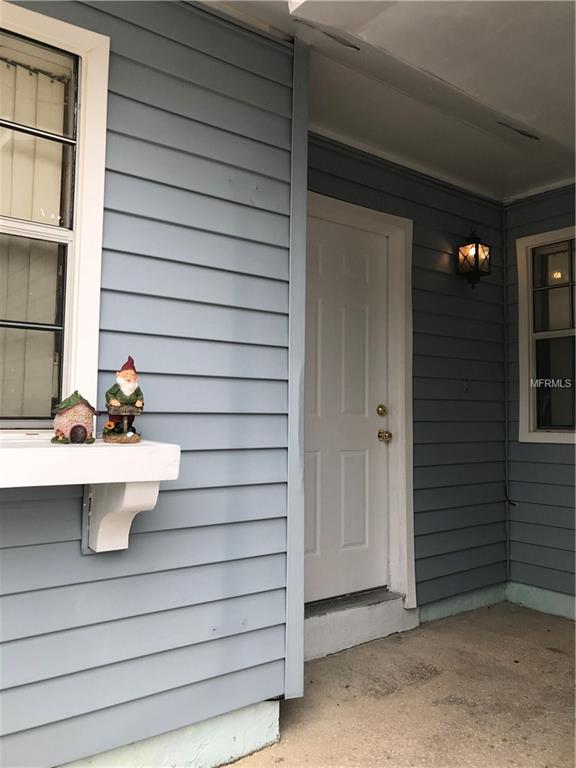 1360 LANDRY CIRCLE, LONGWOOD, Florida 32750, 2 Bedrooms Bedrooms, 5 Rooms Rooms,2 BathroomsBathrooms,Residential,For sale,LANDRY,O5559951