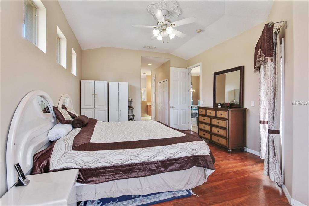 9079 HERITAGE BAY CIRCLE, ORLANDO, Florida 32836, 4 Bedrooms Bedrooms, 6 Rooms Rooms,3 BathroomsBathrooms,Residential,For sale,HERITAGE BAY,O5560786