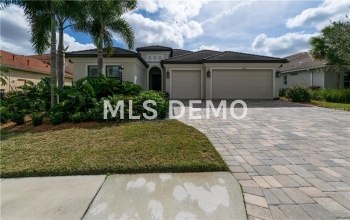 LAKEWOOD RANCH, Florida 34202, 4 Bedrooms Bedrooms, 6 Rooms Rooms,3 BathroomsBathrooms,Residential,For sale,A4209598