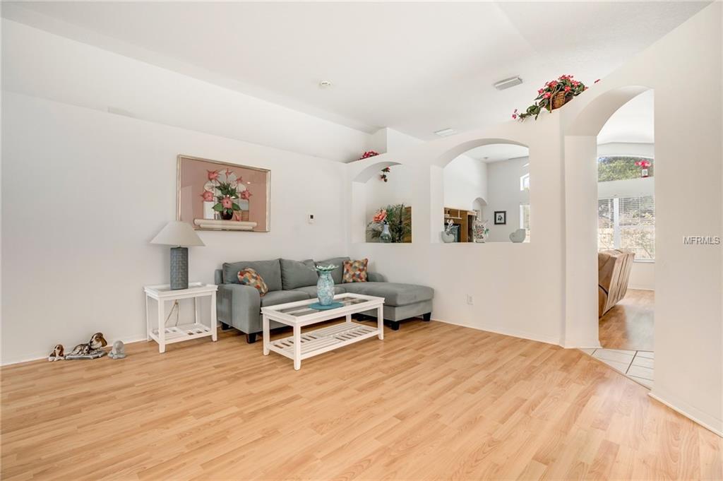 9207 MEADOWMONT COURT, TAMPA, Florida 33626, 3 Bedrooms Bedrooms, 7 Rooms Rooms,2 BathroomsBathrooms,Residential,For sale,MEADOWMONT,U7847264