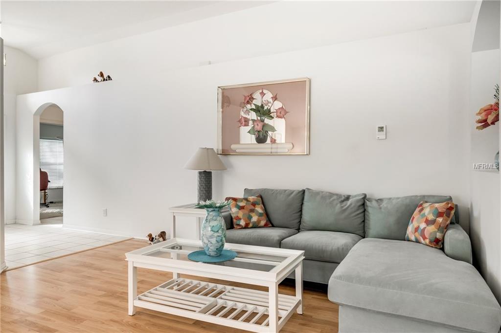 9207 MEADOWMONT COURT, TAMPA, Florida 33626, 3 Bedrooms Bedrooms, 7 Rooms Rooms,2 BathroomsBathrooms,Residential,For sale,MEADOWMONT,U7847264