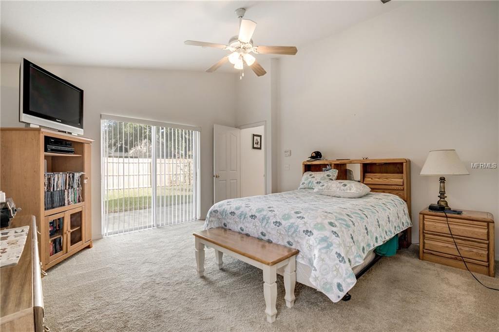 9207 MEADOWMONT COURT, TAMPA, Florida 33626, 3 Bedrooms Bedrooms, 7 Rooms Rooms,2 BathroomsBathrooms,Residential,For sale,MEADOWMONT,U7847264