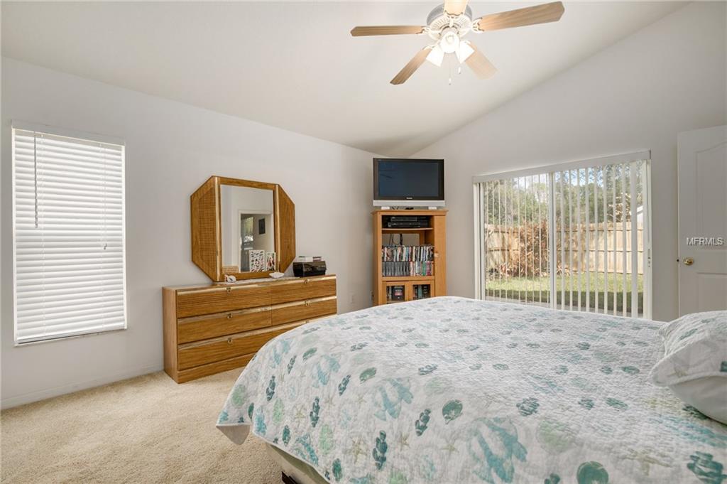 9207 MEADOWMONT COURT, TAMPA, Florida 33626, 3 Bedrooms Bedrooms, 7 Rooms Rooms,2 BathroomsBathrooms,Residential,For sale,MEADOWMONT,U7847264