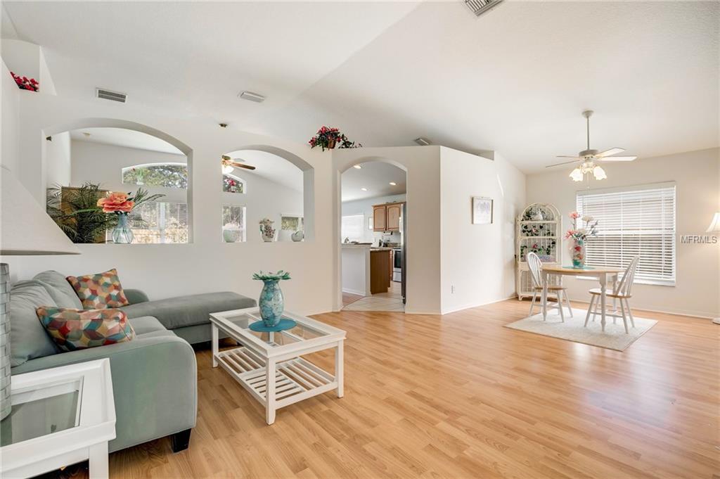 9207 MEADOWMONT COURT, TAMPA, Florida 33626, 3 Bedrooms Bedrooms, 7 Rooms Rooms,2 BathroomsBathrooms,Residential,For sale,MEADOWMONT,U7847264