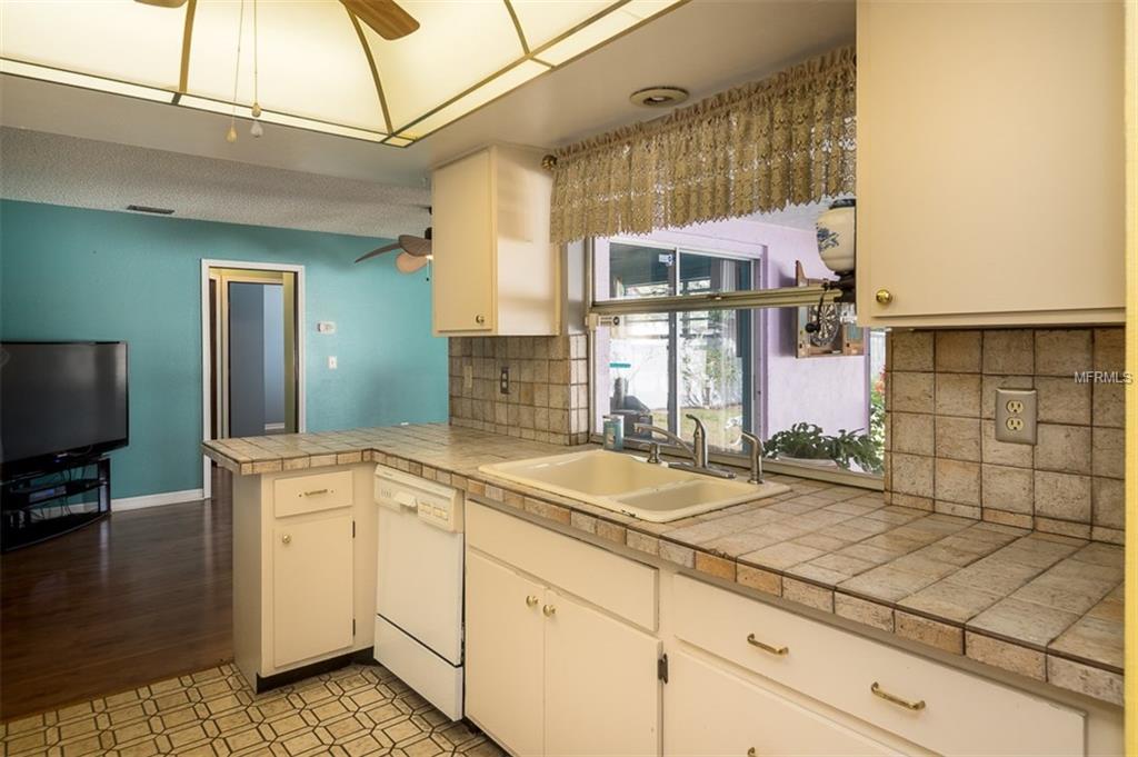 DUNEDIN, Florida 34698, 3 Bedrooms Bedrooms, 8 Rooms Rooms,2 BathroomsBathrooms,Residential,For sale,U7847592