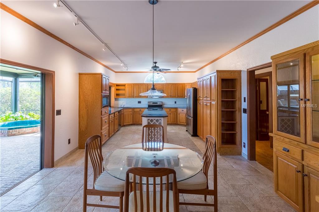 3810 KINSLEY PLACE, WINTER PARK, Florida 32792, 4 Bedrooms Bedrooms, 10 Rooms Rooms,3 BathroomsBathrooms,Residential,For sale,KINSLEY,O5509233